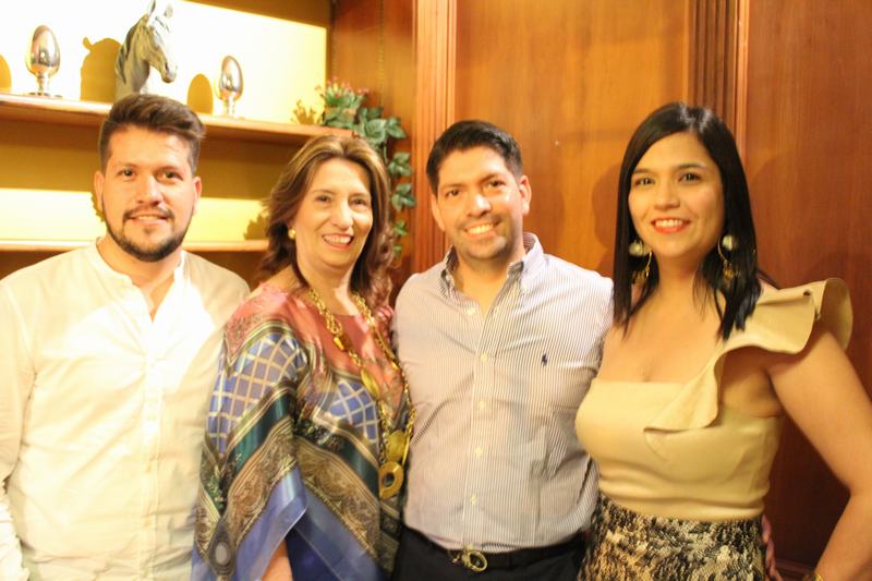 Cristian Sandoval, Alicia Perdomo Quesada, Francisco Sandoval y July Alexandra Vásquez.